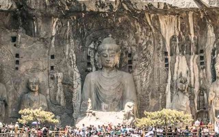 乙丑日柱2026丙午年运势全解，火旺土燥，稳中求变