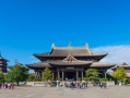 1983年属猪女命中贵人，那个总在关键时刻拉你一把的人，到底长什么样？